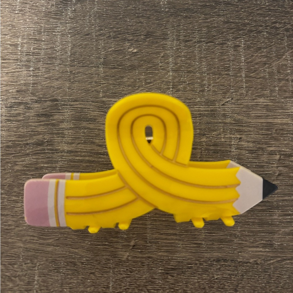 BRAND NEW NEVER USED pencil claw clip